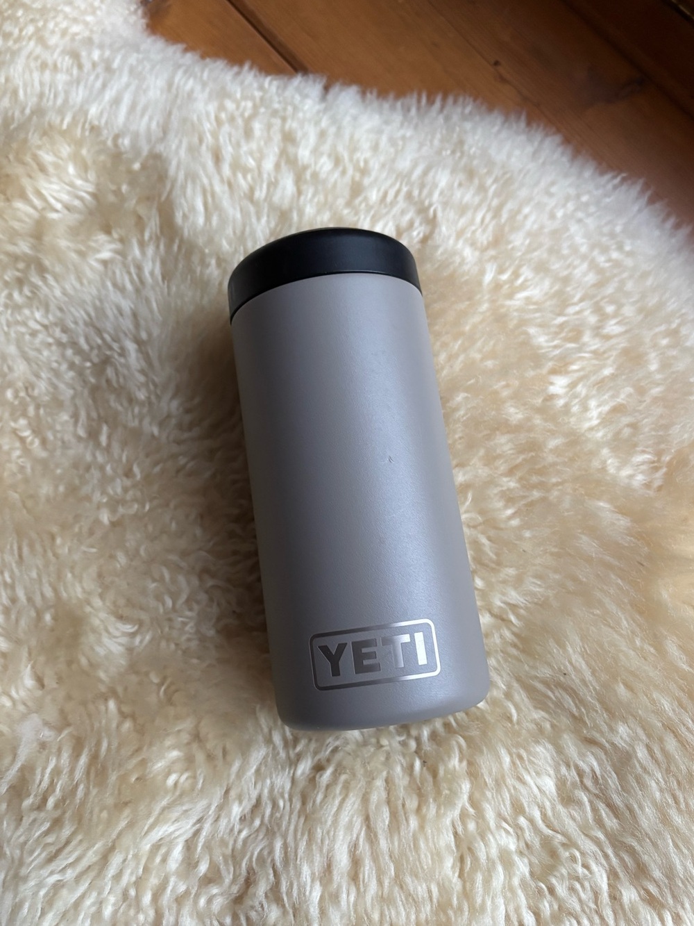 Yeti Can Cooler